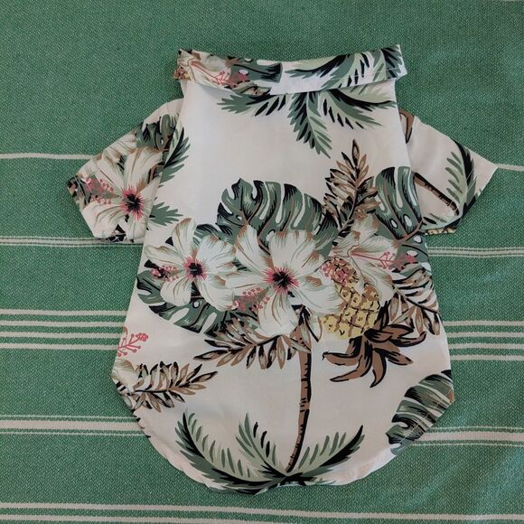 2/$10🐾 New Size Large Tropical Hawaiian Dog Shirt - Cat Shirt 🐾 - Picture 1 of 9